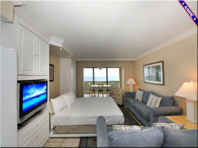 Stroll to World Class Captiva Island Beaches - One Bed Condo
